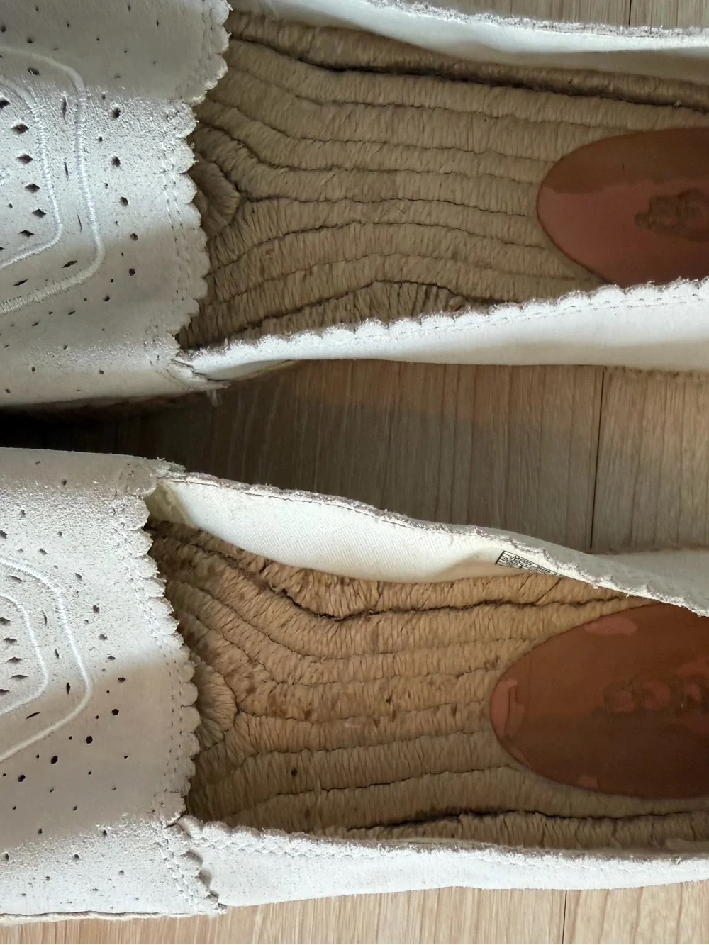 UGG Heidi Platform Espadrille Flats Suede Slip On Shoes. Size: 10.